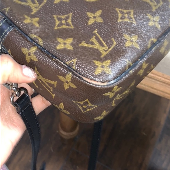 Louis Vuitton Authentic Compiegne Clutch 23 - Picture 10 of 13